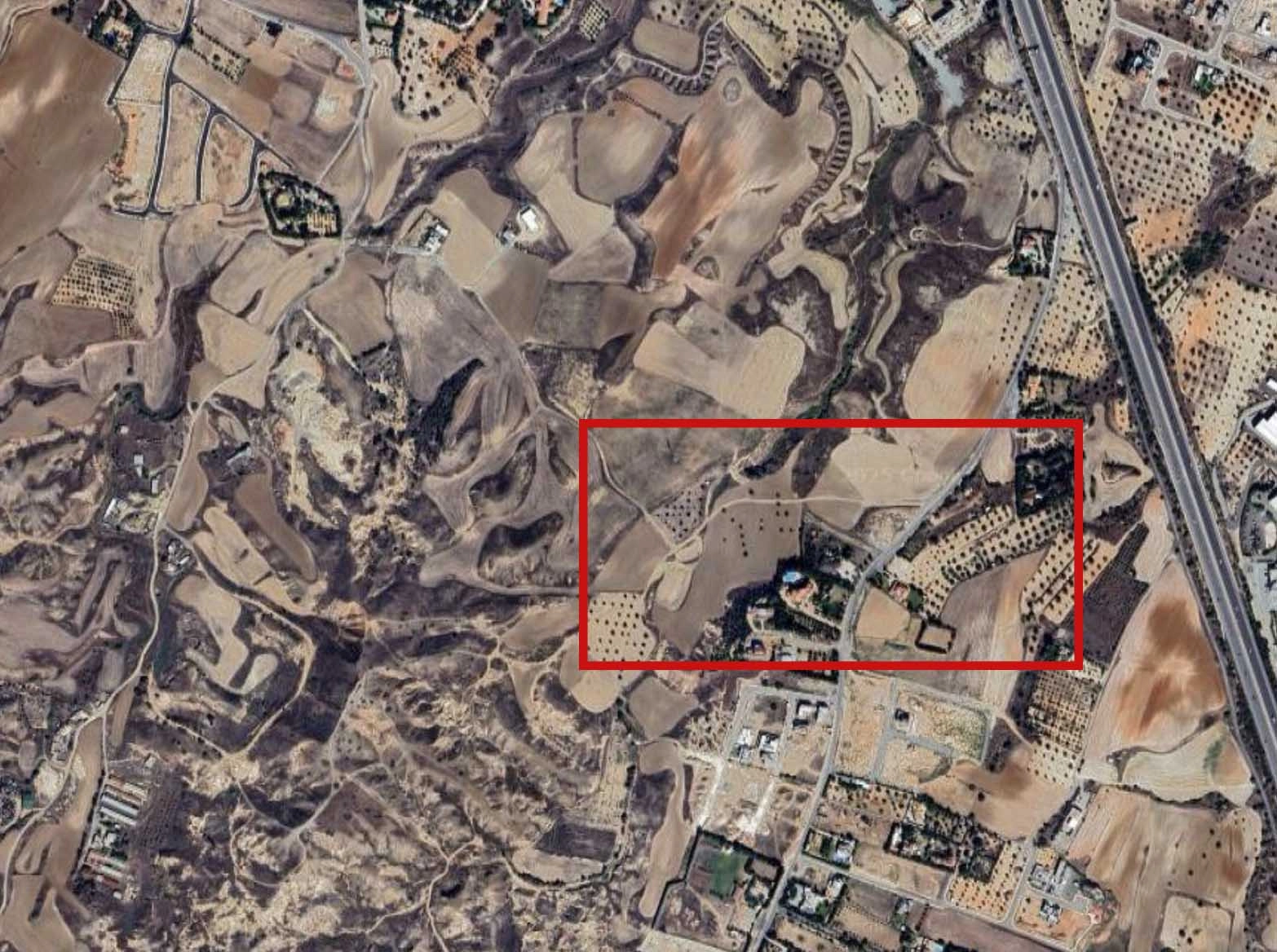 650m² Plot for Sale
