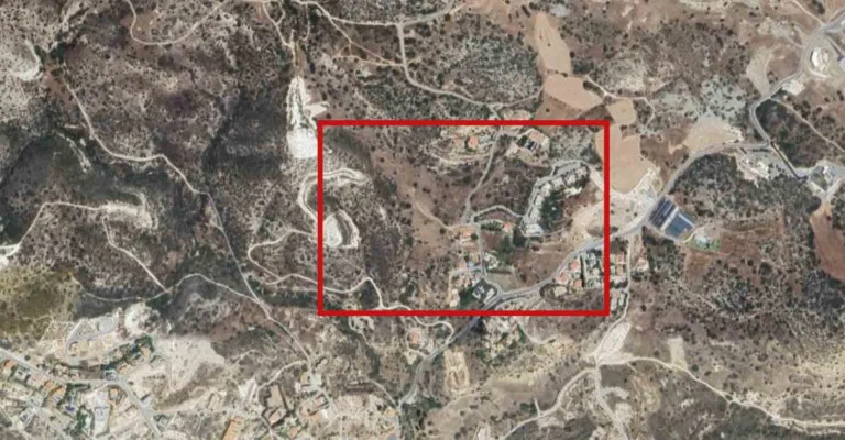 9,416m² Plot for Sale in Agios Tychonas, Limassol District