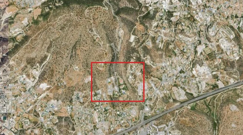 6,292m² Plot for Sale in Agios Tychonas, Limassol District