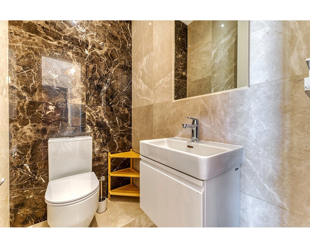 3 Bedroom Apartment for Rent in Potamos Germasogeias, Limassol District