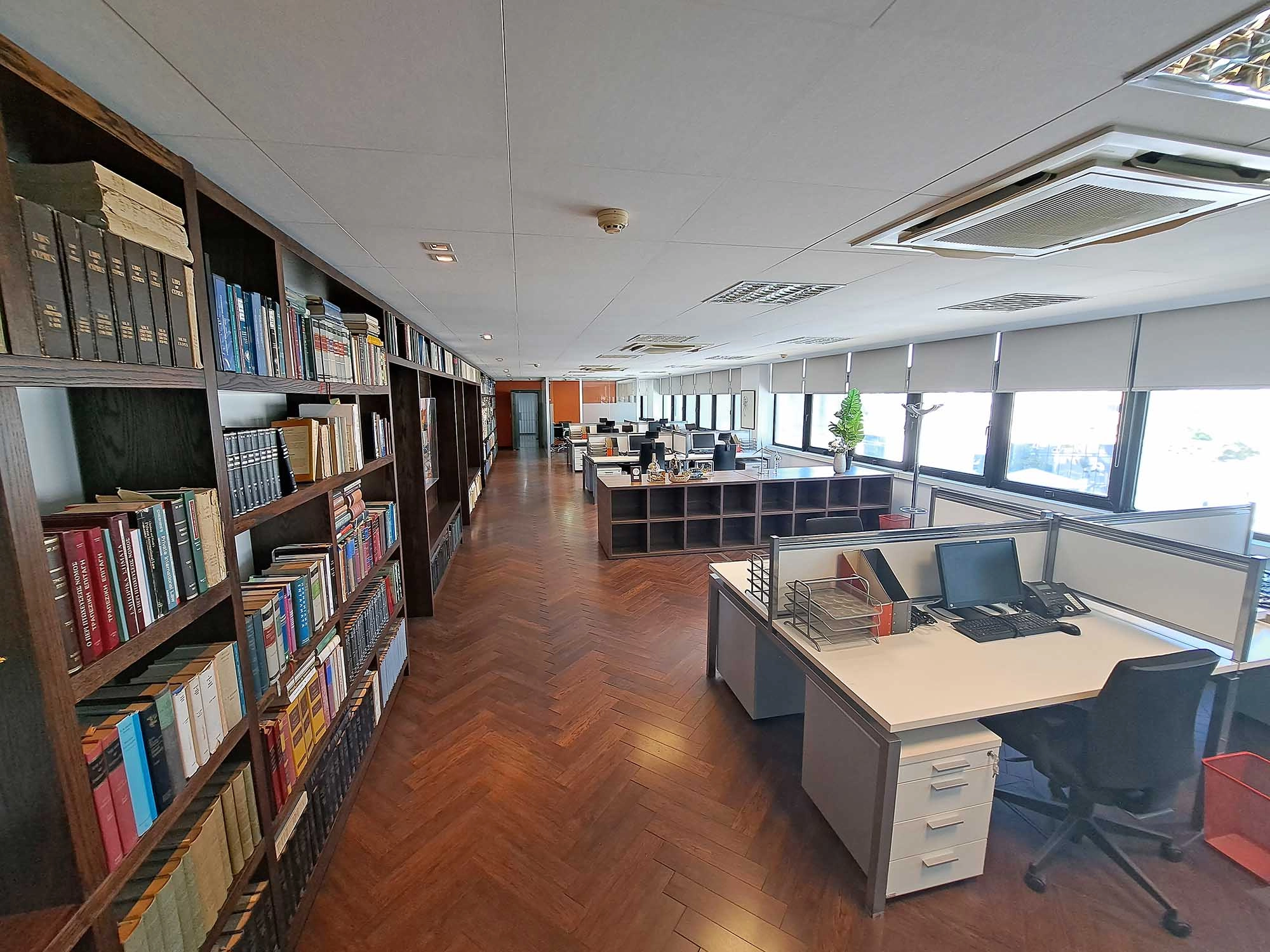 372m² Office for Sale