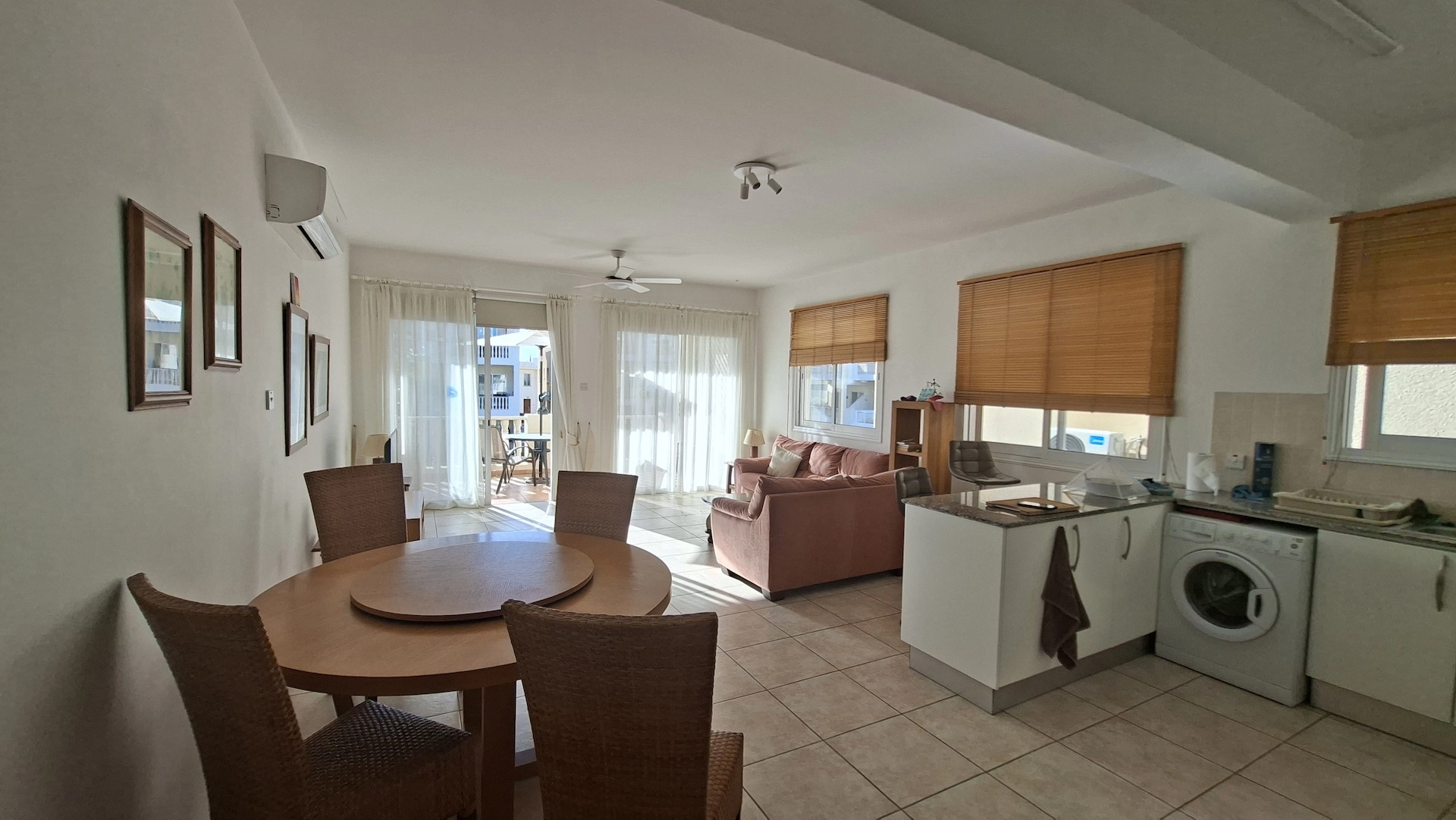 2 Bedroom Apartment for Rent in Paphos – Universal