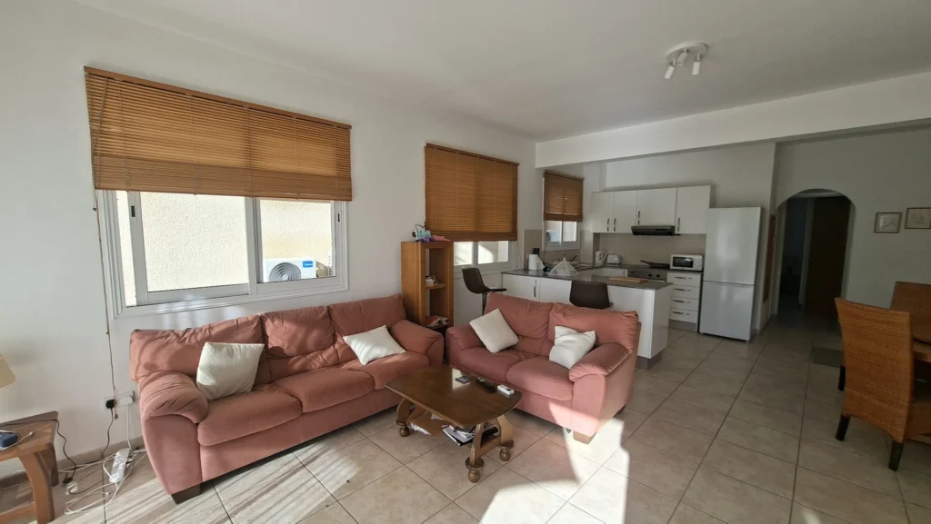 2 Bedroom Apartment for Rent in Paphos – Universal