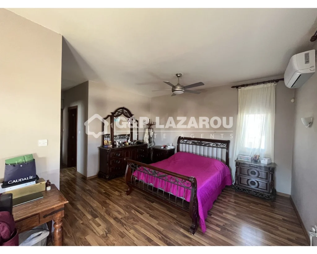 5 Bedroom House for Sale in Limassol – Agios Athanasios