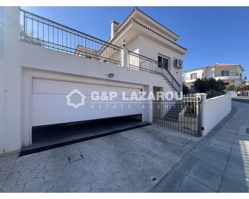 5 Bedroom House for Sale in Limassol – Agios Athanasios