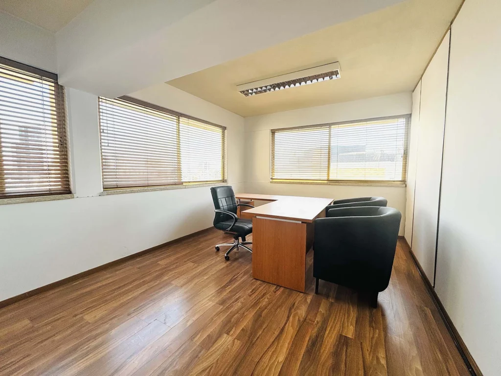 249m² Office for Sale