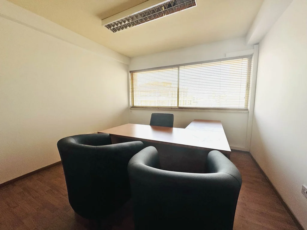 249m² Office for Sale