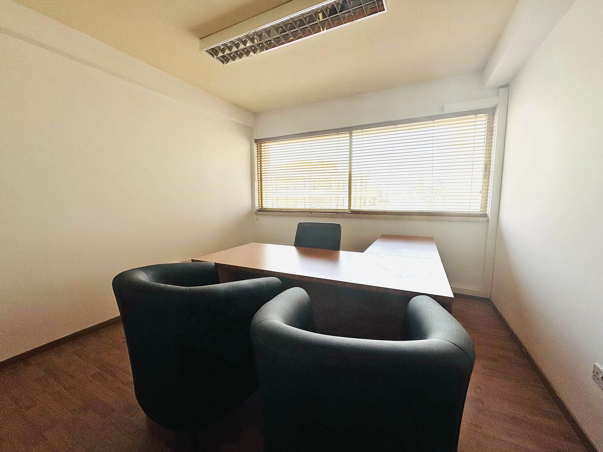 249m² Office for Sale