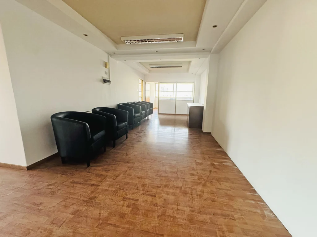 249m² Office for Sale