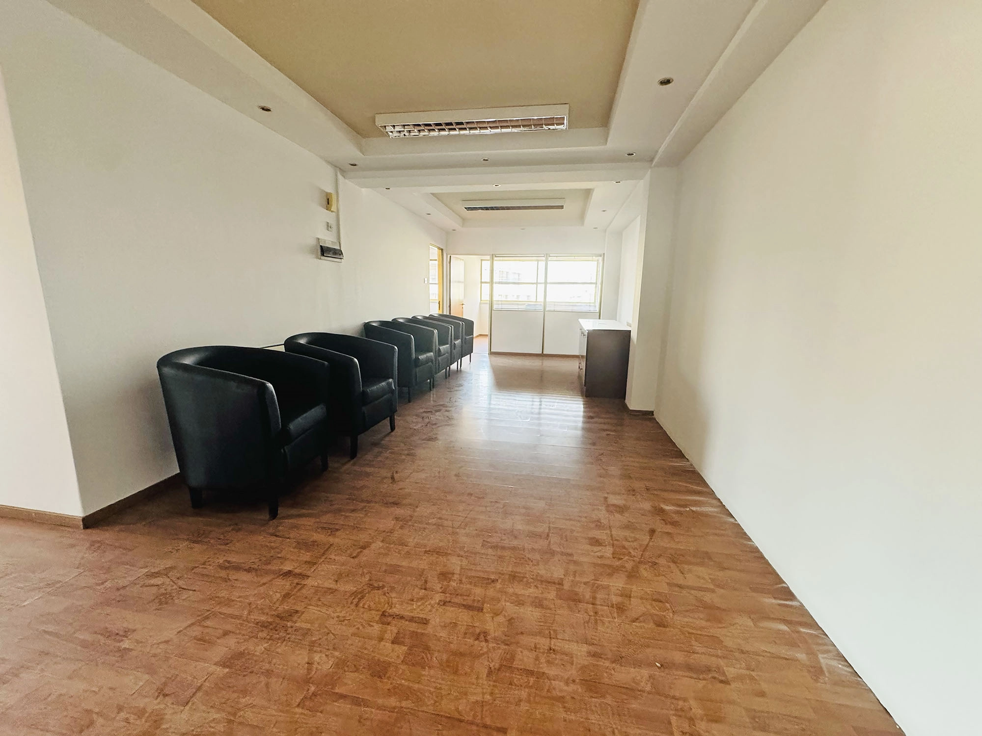 249m² Office for Sale