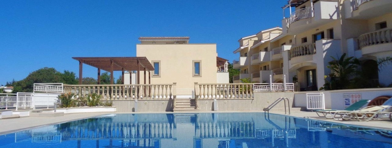 3 Bedroom House for Sale in Paphos – Universal