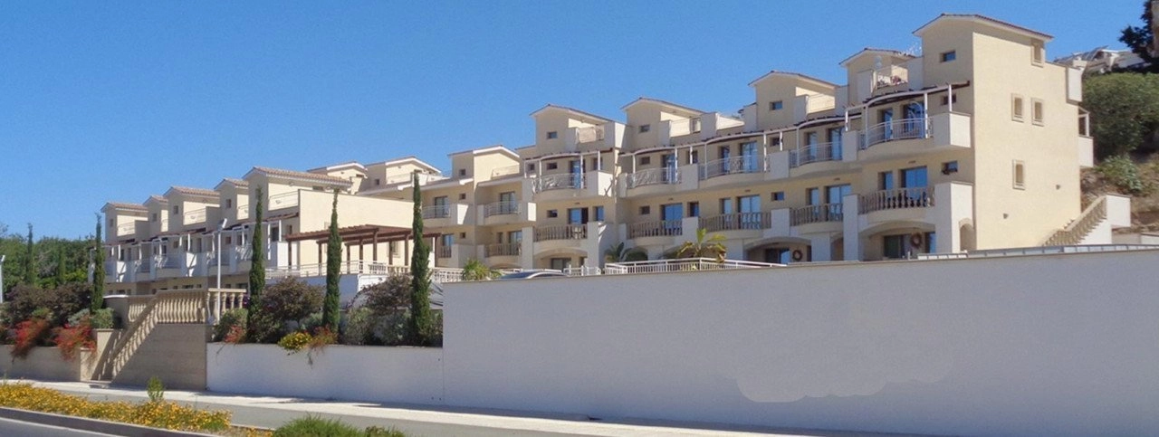 3 Bedroom House for Sale in Paphos – Universal