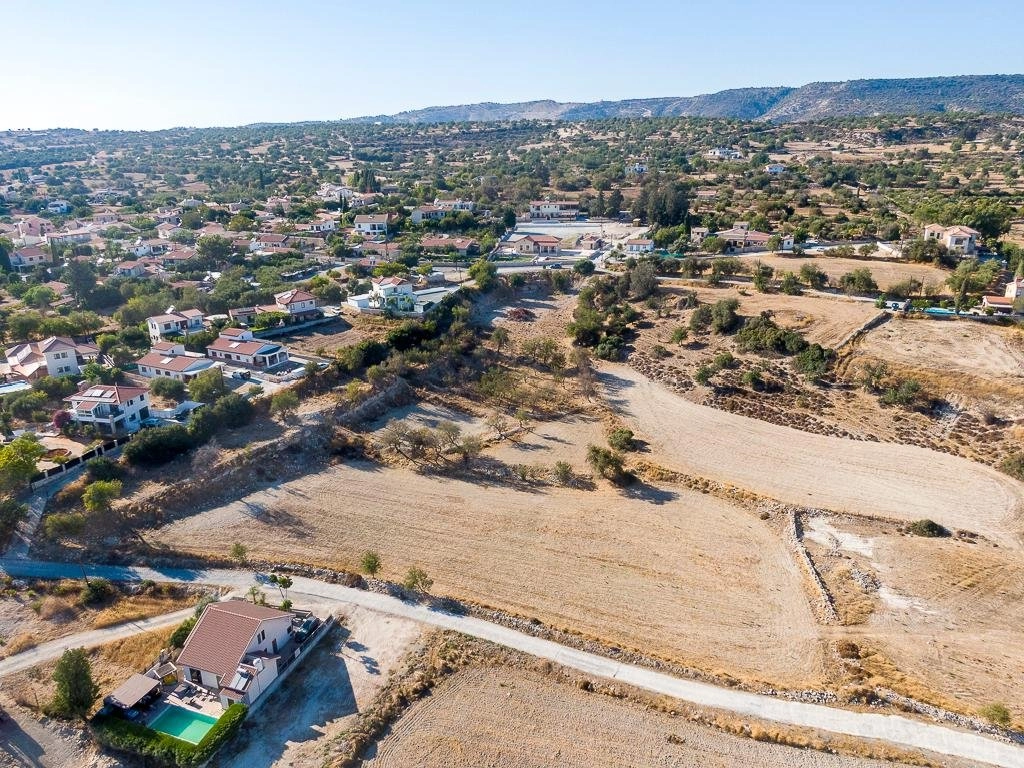 7,358m² Plot for Sale in Anogyra, Limassol District