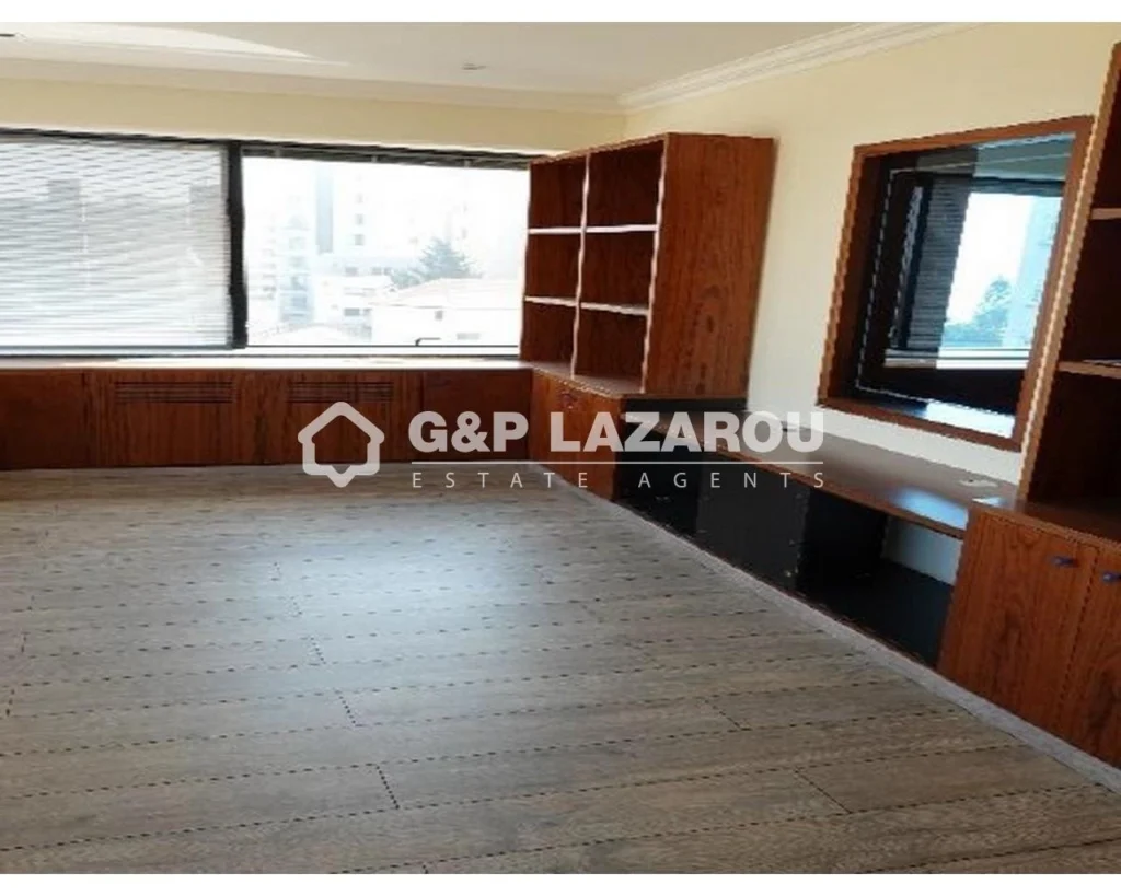 208m² Office for Rent in Agia Triada, Limassol District