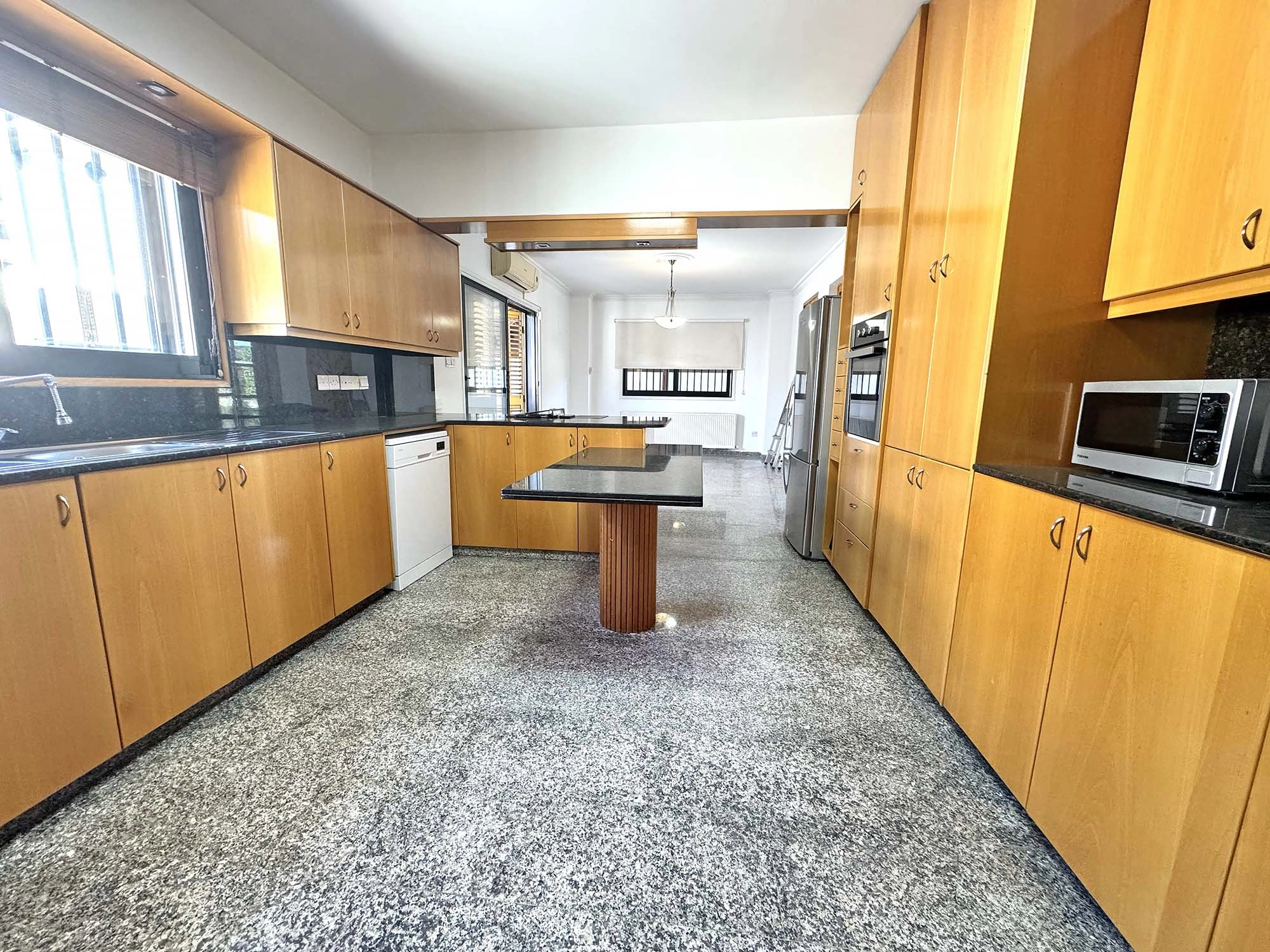 5 Bedroom House for Sale in Strovolos, Nicosia District