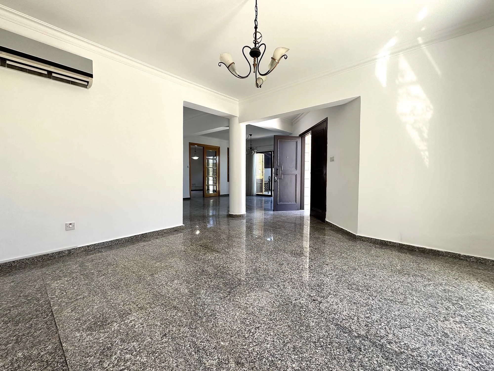 5 Bedroom House for Sale in Strovolos, Nicosia District
