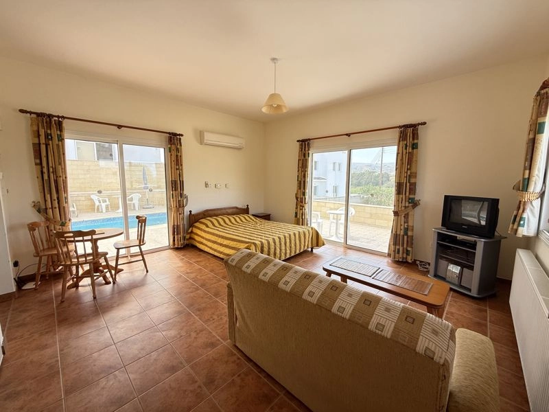 4 Bedroom Apartment for Sale in Paphos District