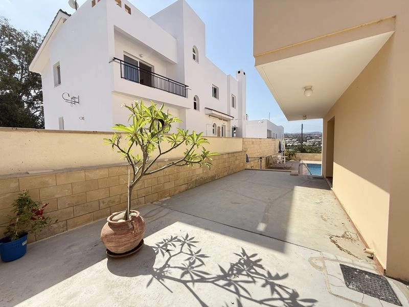 4 Bedroom Apartment for Sale in Paphos District