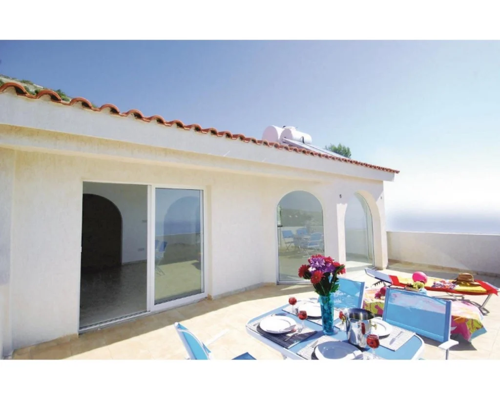 5 Bedroom House for Sale in Tala, Paphos District