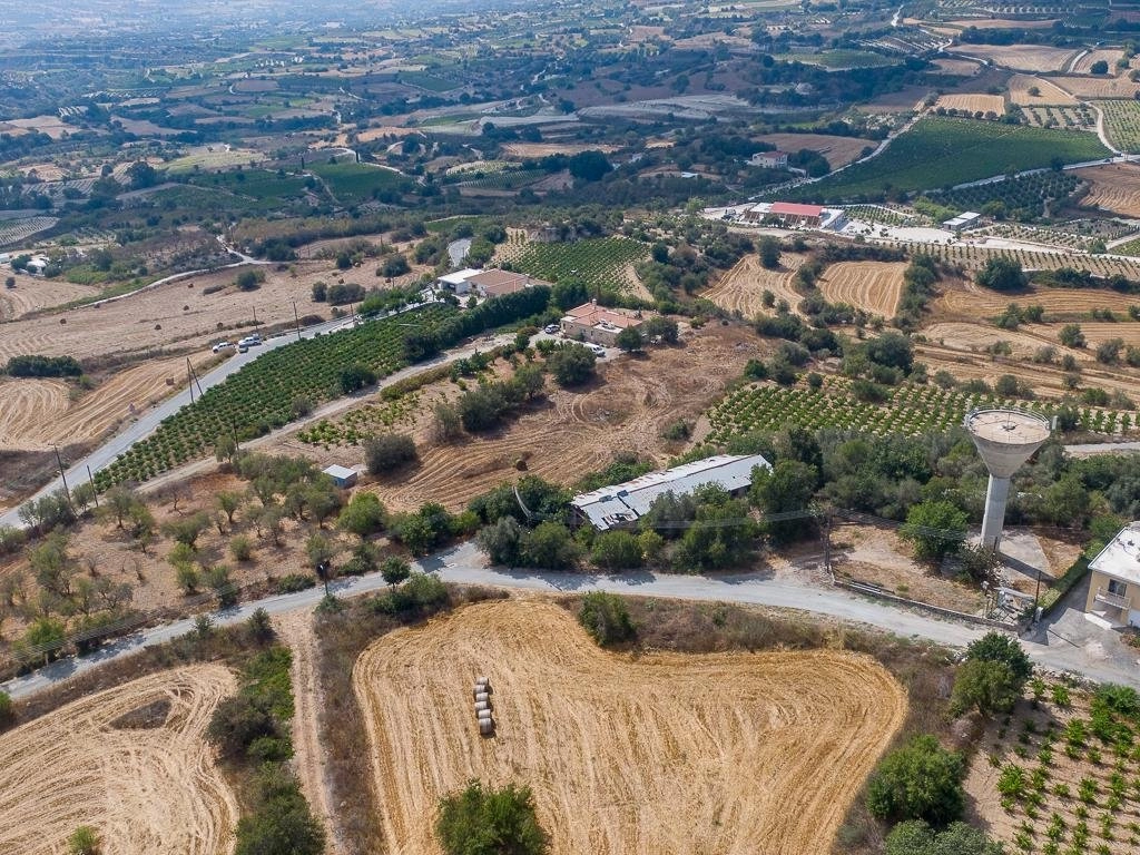 4,014m² Plot for Sale in Polemi, Paphos District