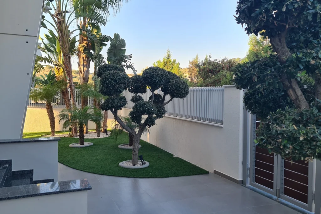 4 Bedroom House for Sale in Agios Tychonas, Limassol District