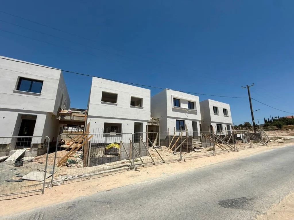 4 Bedroom House for Sale in Erimi, Limassol District