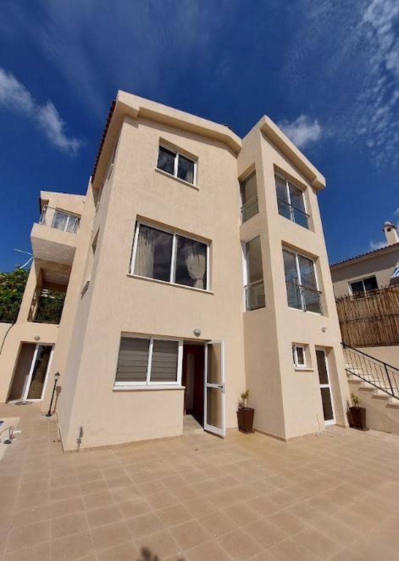 237m² House for Sale in Peyia, Paphos District