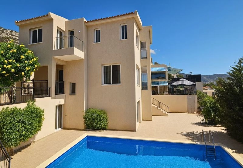 237m² House for Sale in Peyia, Paphos District