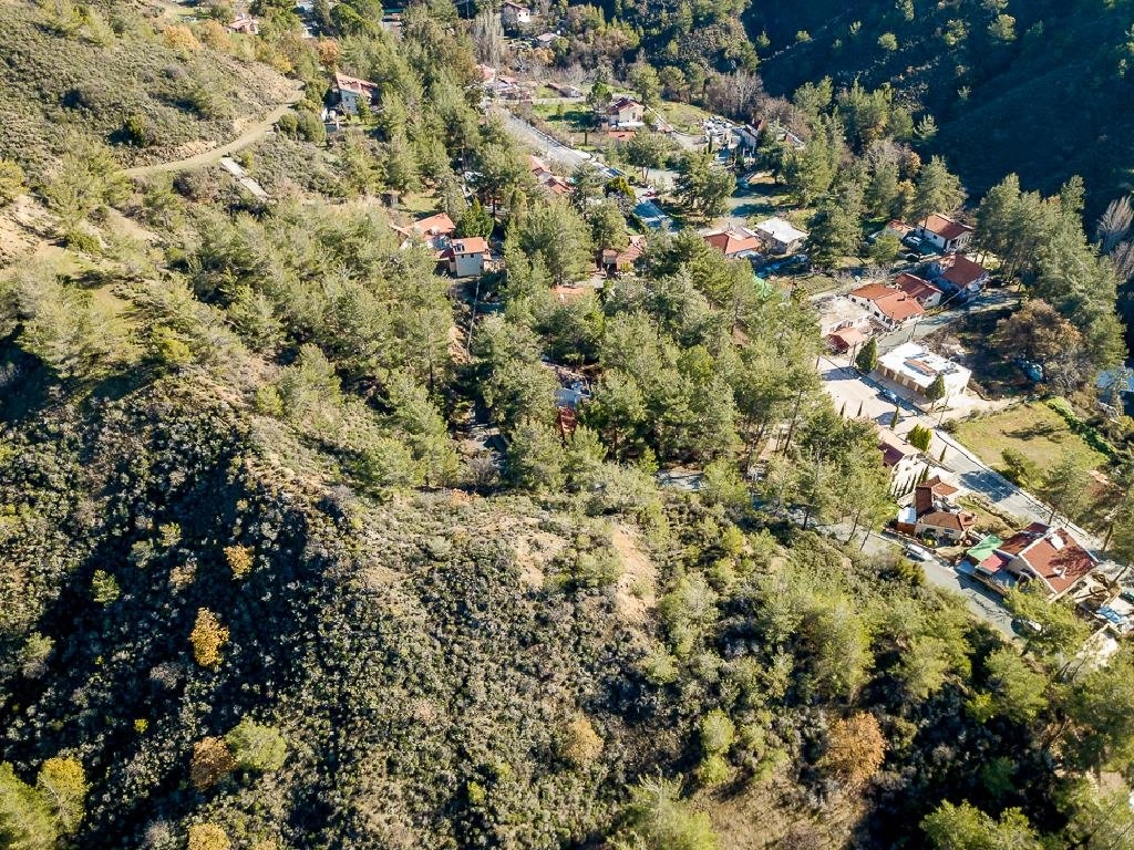843m² Plot for Sale in Kato Platres, Limassol District
