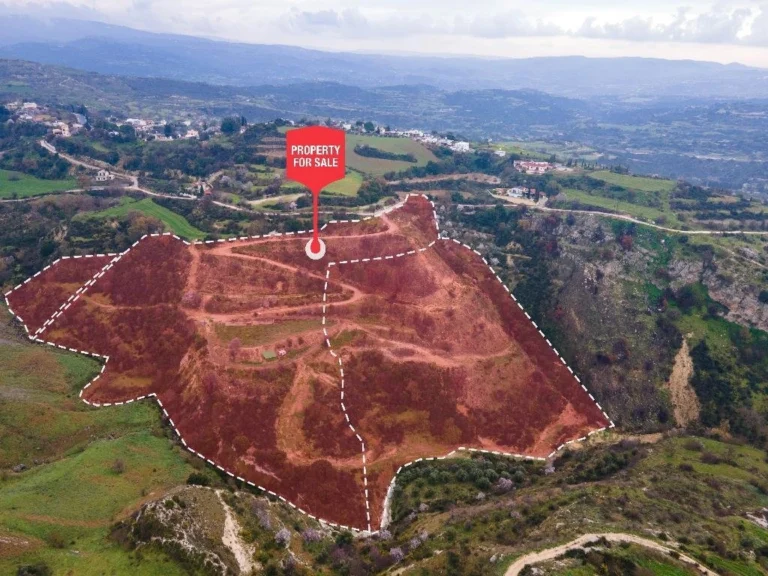 48,684m² Plot for Sale in Psathi, Paphos District