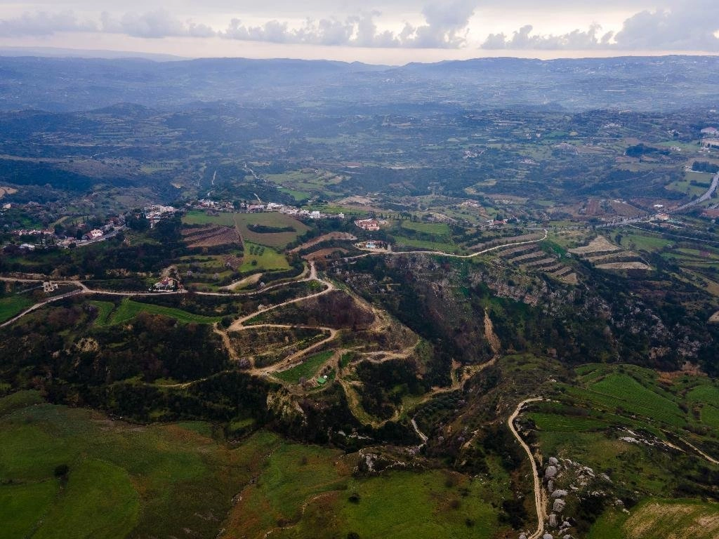 48,684m² Plot for Sale in Psathi, Paphos District