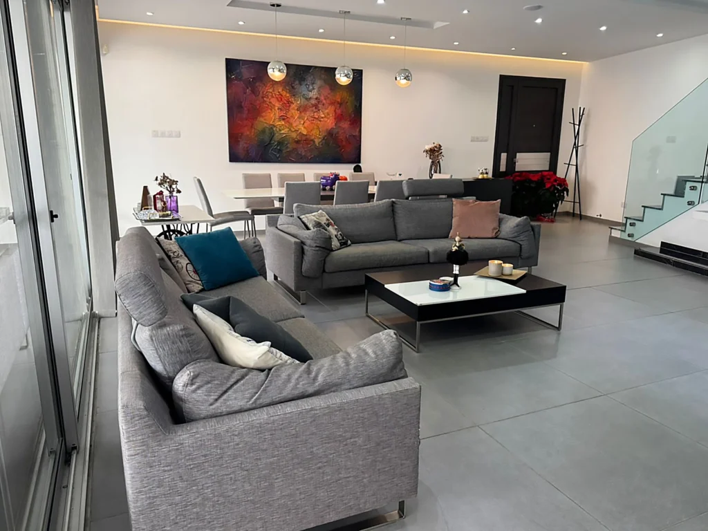 4 Bedroom House for Sale