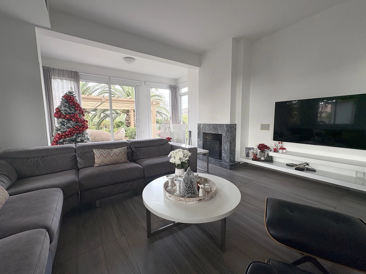 5 Bedroom House for Sale