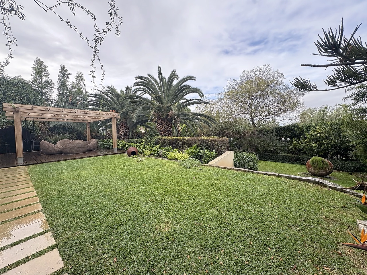 5 Bedroom House for Sale