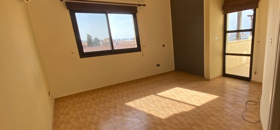 3 Bedroom Apartment for Sale in Paphos – Agios Theodoros