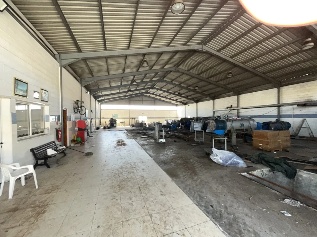 1000m² Building for Rent in Ypsonas, Limassol District