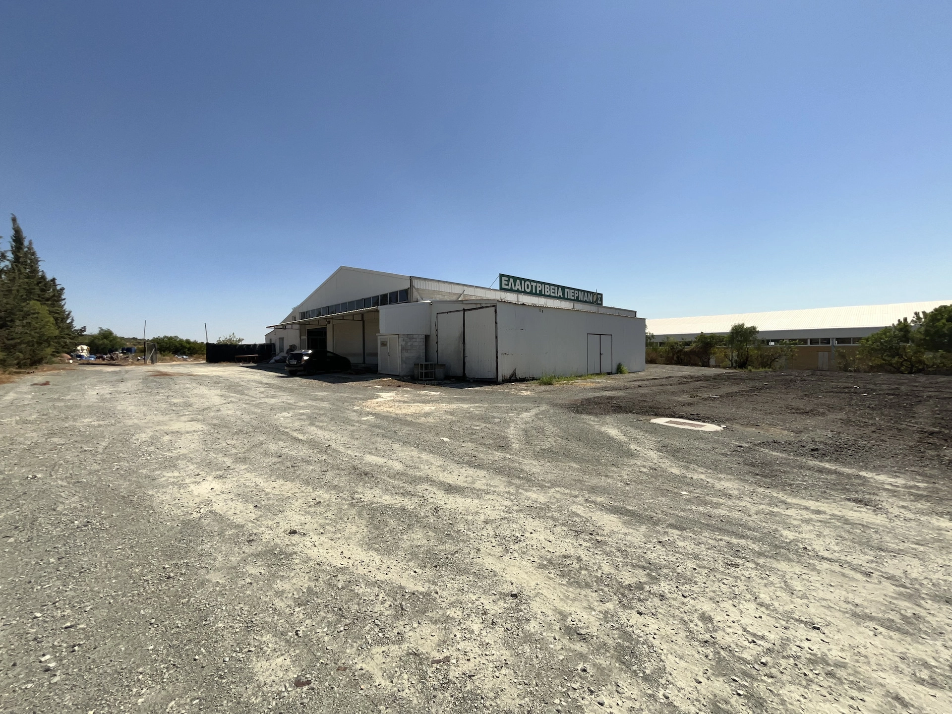 1000m² Building for Rent in Ypsonas, Limassol District