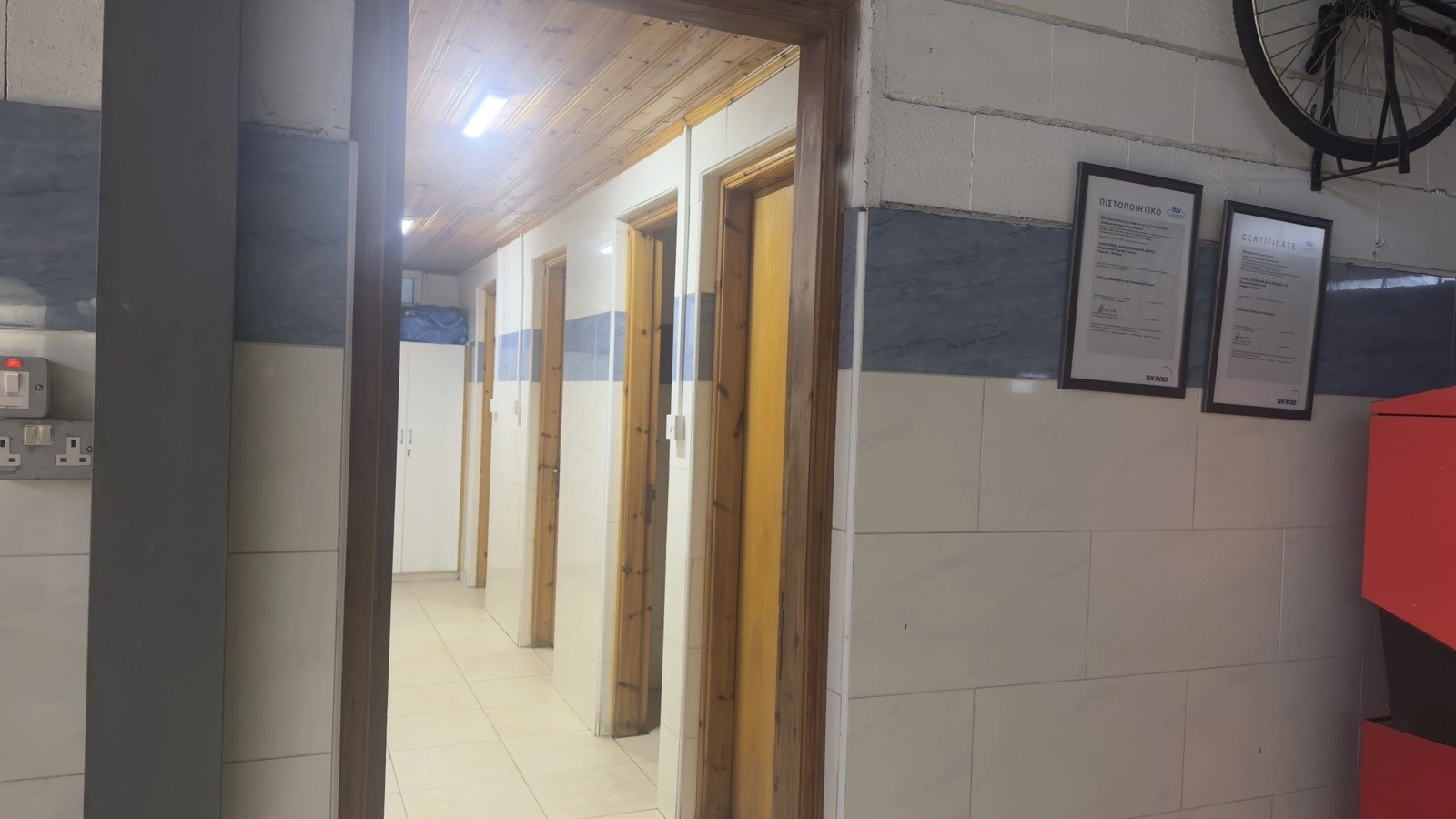 1000m² Building for Rent in Ypsonas, Limassol District