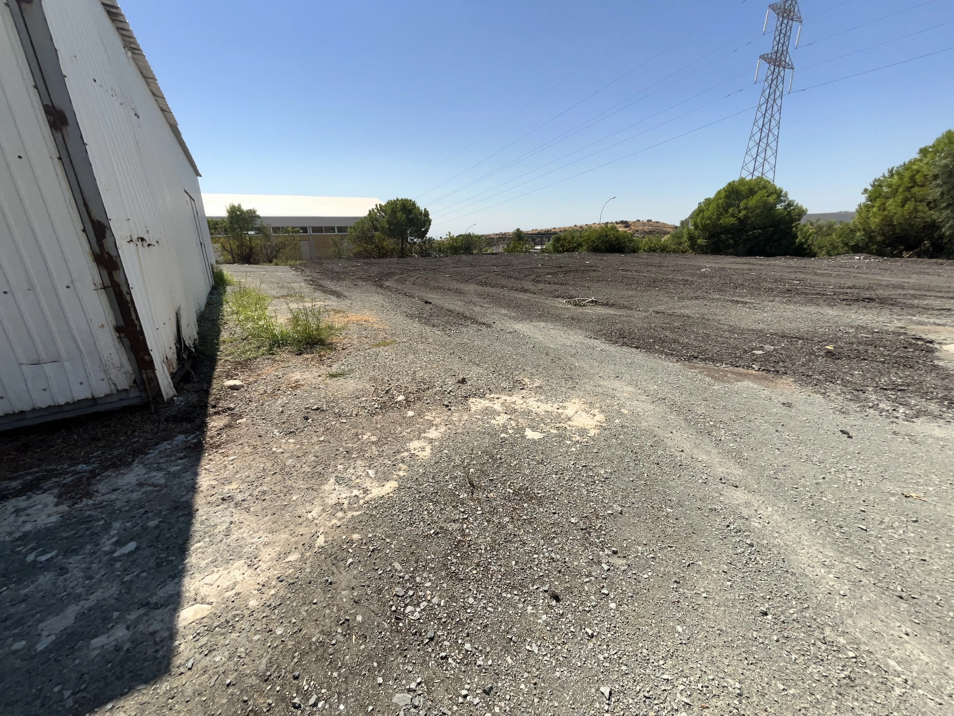 1000m² Building for Rent in Ypsonas, Limassol District