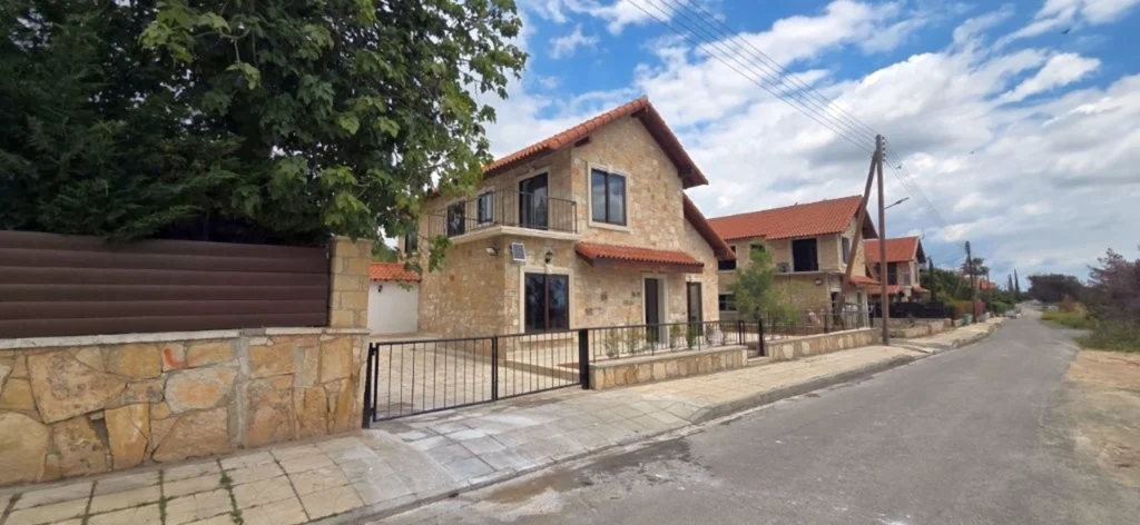 4 Bedroom House for Sale in Souni, Limassol District