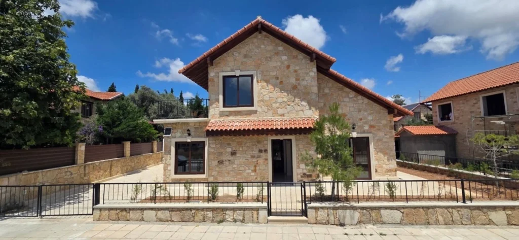 4 Bedroom House for Sale in Souni, Limassol District