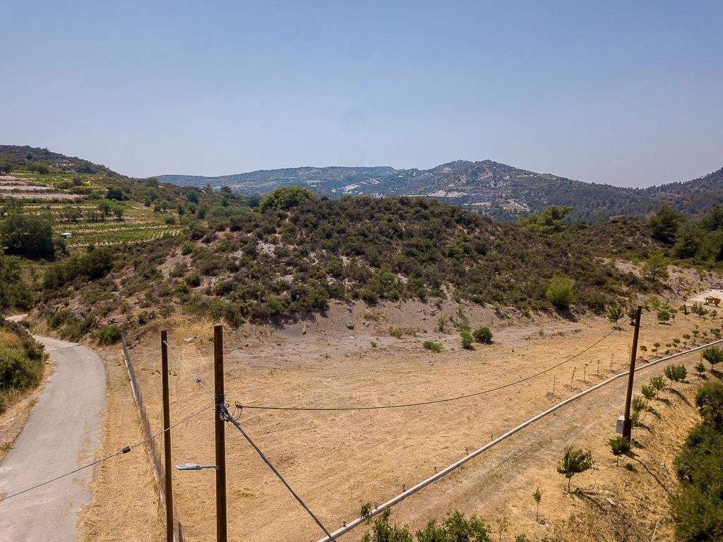 6,587m² Plot for Sale in Mandria, Limassol District
