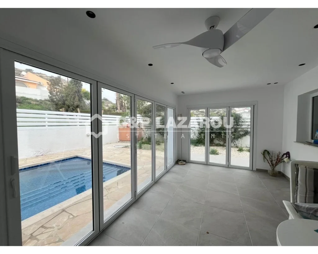 2 Bedroom House for Rent in Agios Tychonas, Limassol District
