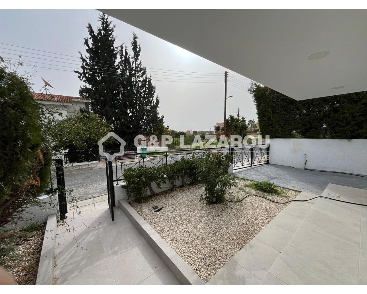 2 Bedroom House for Rent in Agios Tychonas, Limassol District