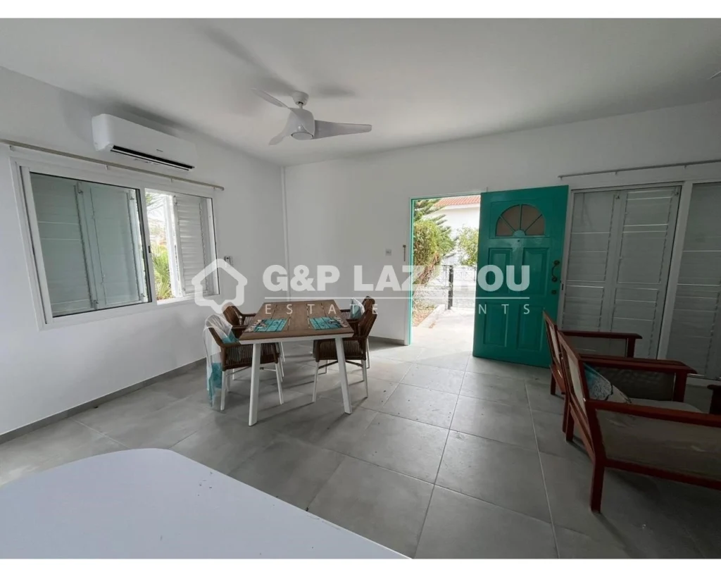 2 Bedroom House for Rent in Agios Tychonas, Limassol District