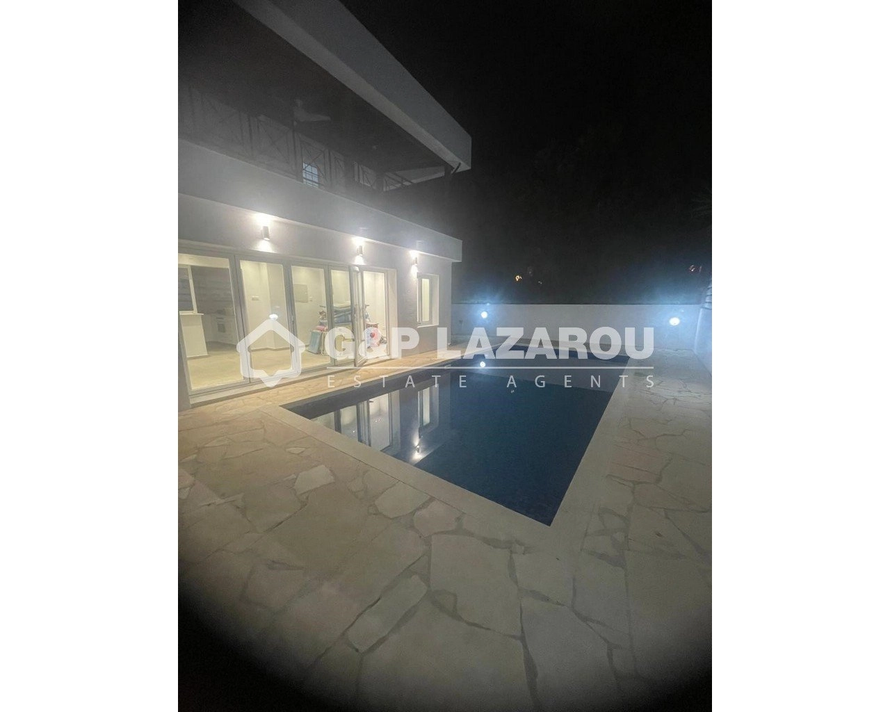 2 Bedroom House for Rent in Agios Tychonas, Limassol District