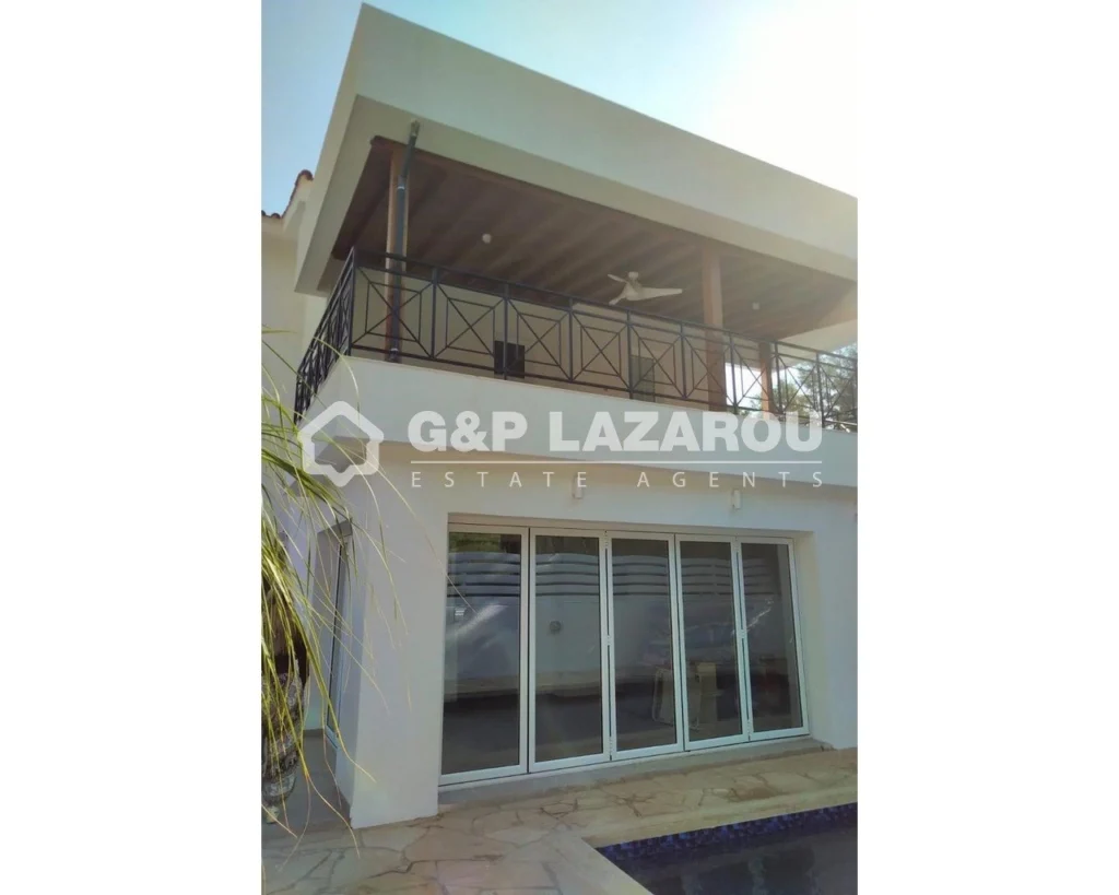 2 Bedroom House for Rent in Agios Tychonas, Limassol District