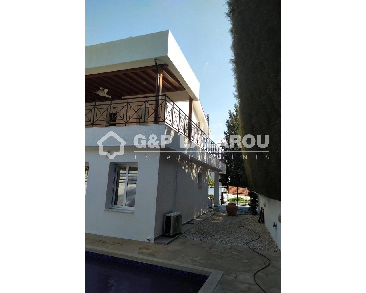 2 Bedroom House for Rent in Agios Tychonas, Limassol District