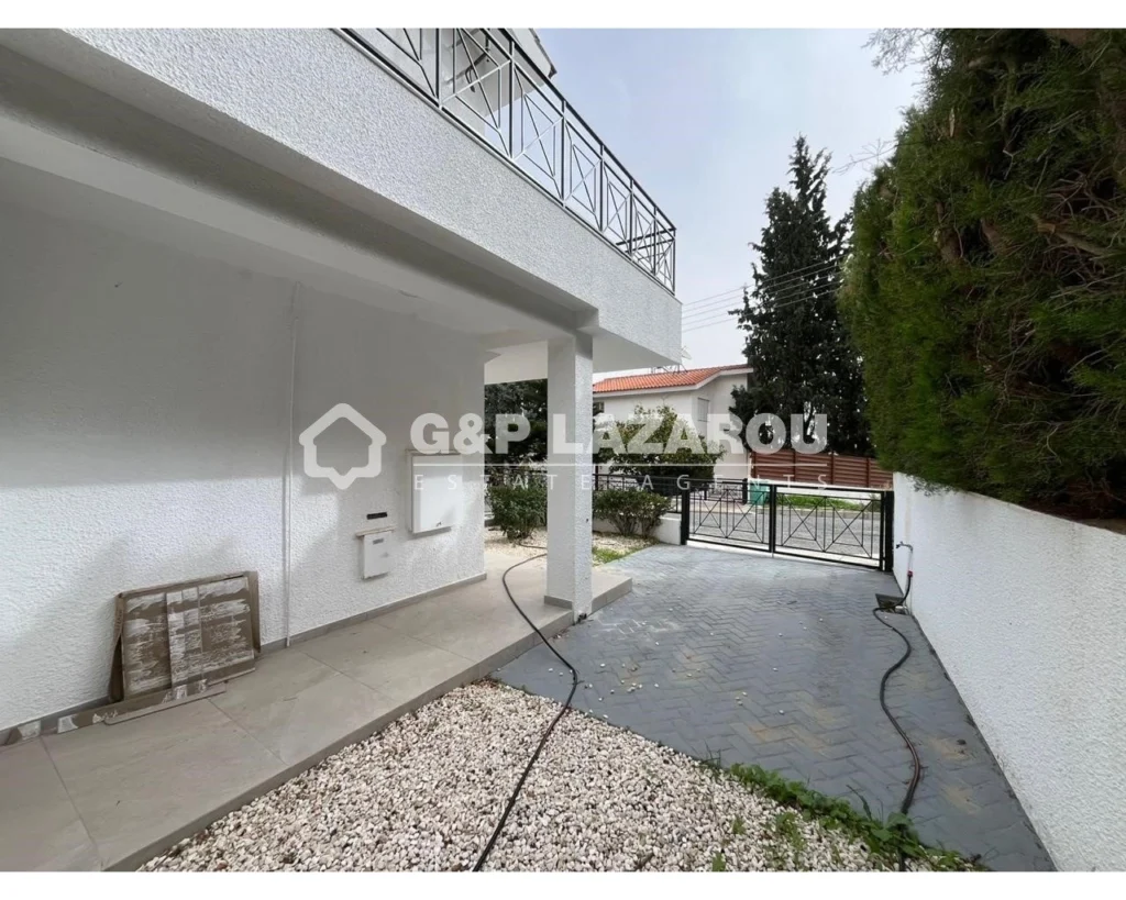 2 Bedroom House for Rent in Agios Tychonas, Limassol District