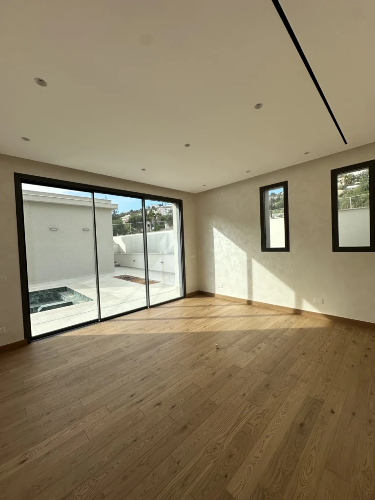 3 Bedroom House for Sale in Agios Tychonas, Limassol District